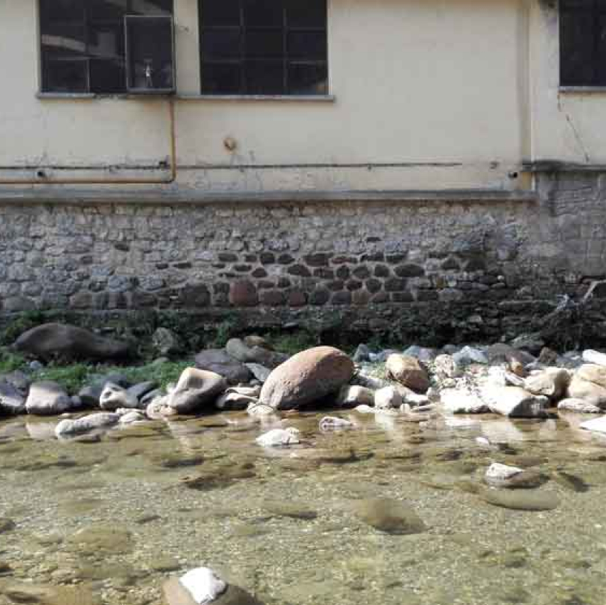 realizzazione scogliera in alveo fiume Mella frosio next -2
